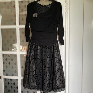 Women’s size 12 polyester worn once